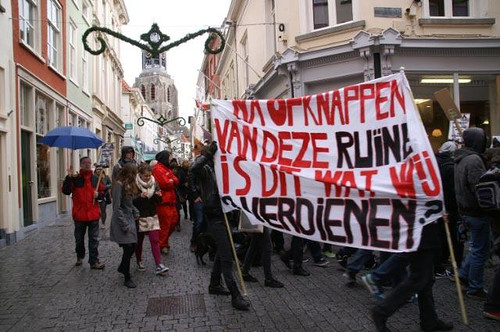 Demonstratie tegen het kraakverbod Bergen op Zoom