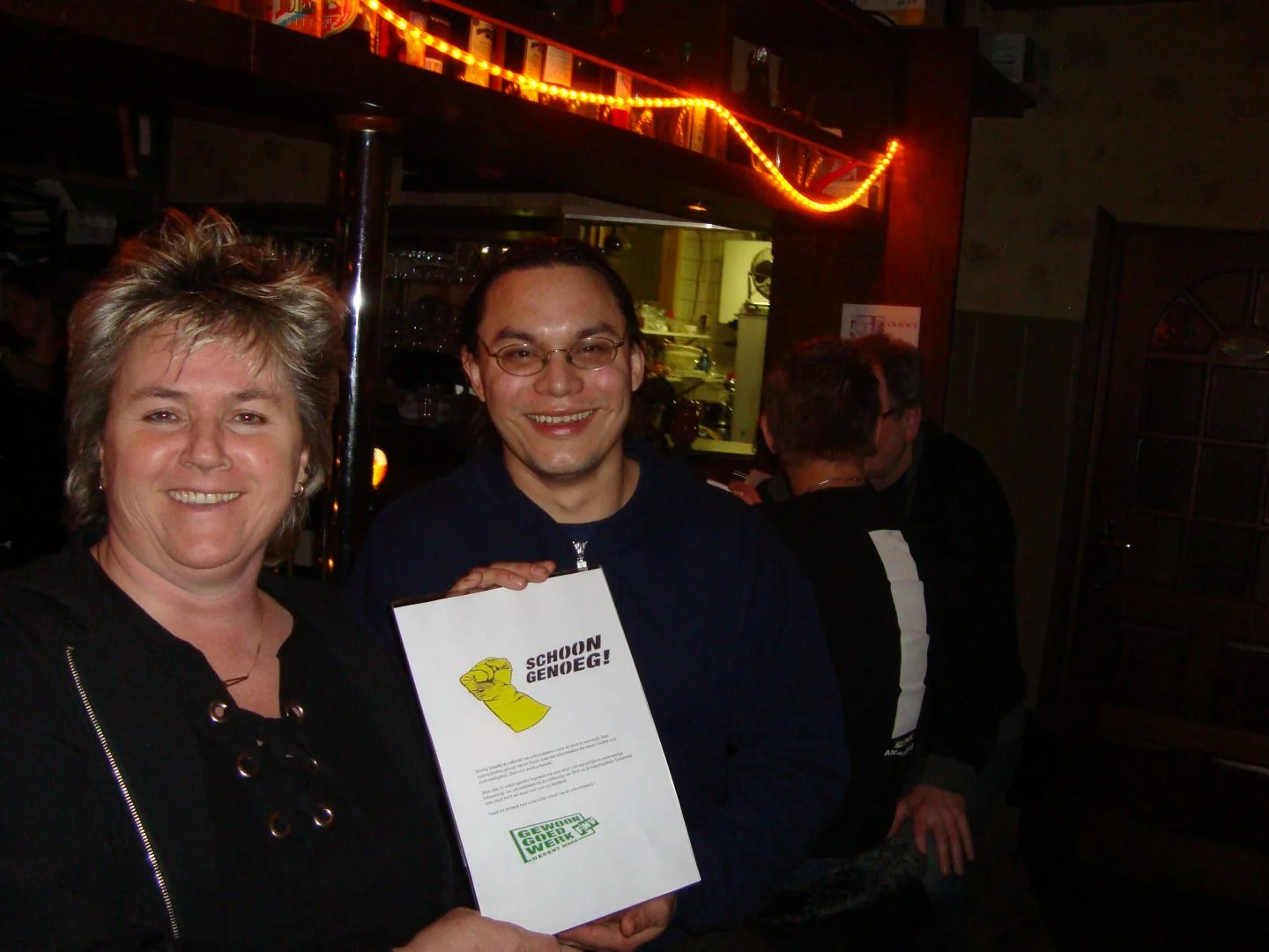 CJB onderscheiden op overwinningsfeest schoonmakers