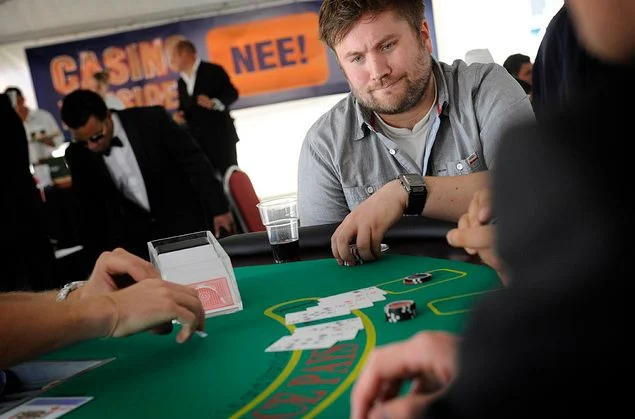 Casinopensioen? Staken voor een eerlijk pensioen!