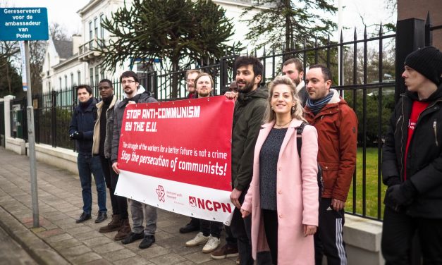 Protest at the Polish embassy against the persecution of communists