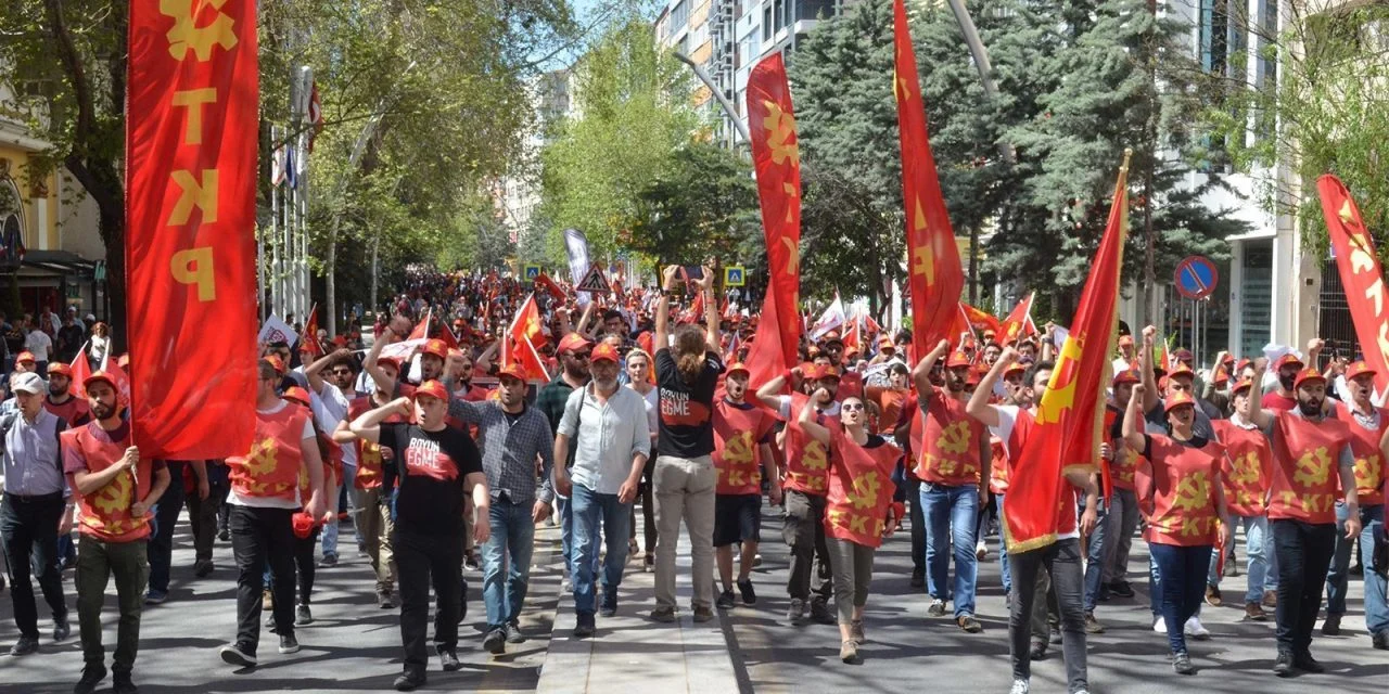 Groet NCPN aan Communistische Partij van Turkije voor 13e Congres