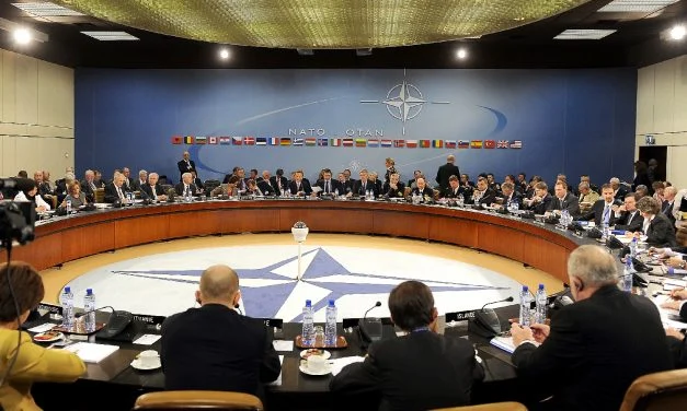 De volkeren moeten de strijd tegen de NAVO en de imperialistische plannen versterken!