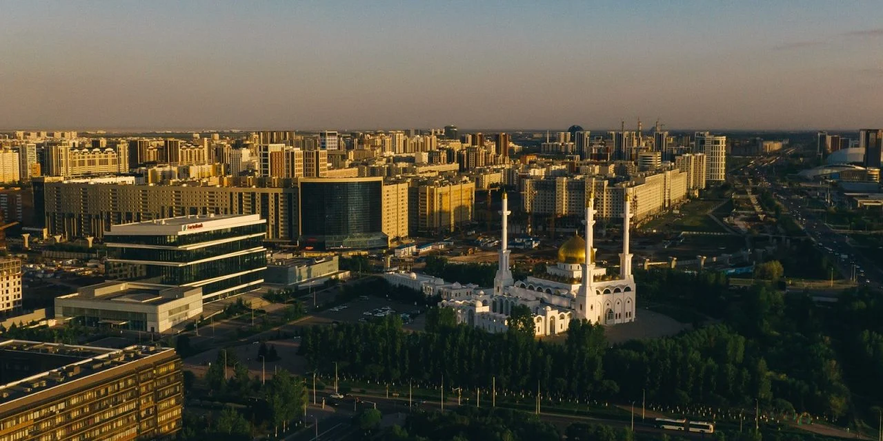 Over de stakingen en demonstraties van de arbeidersklasse van Kazachstan
