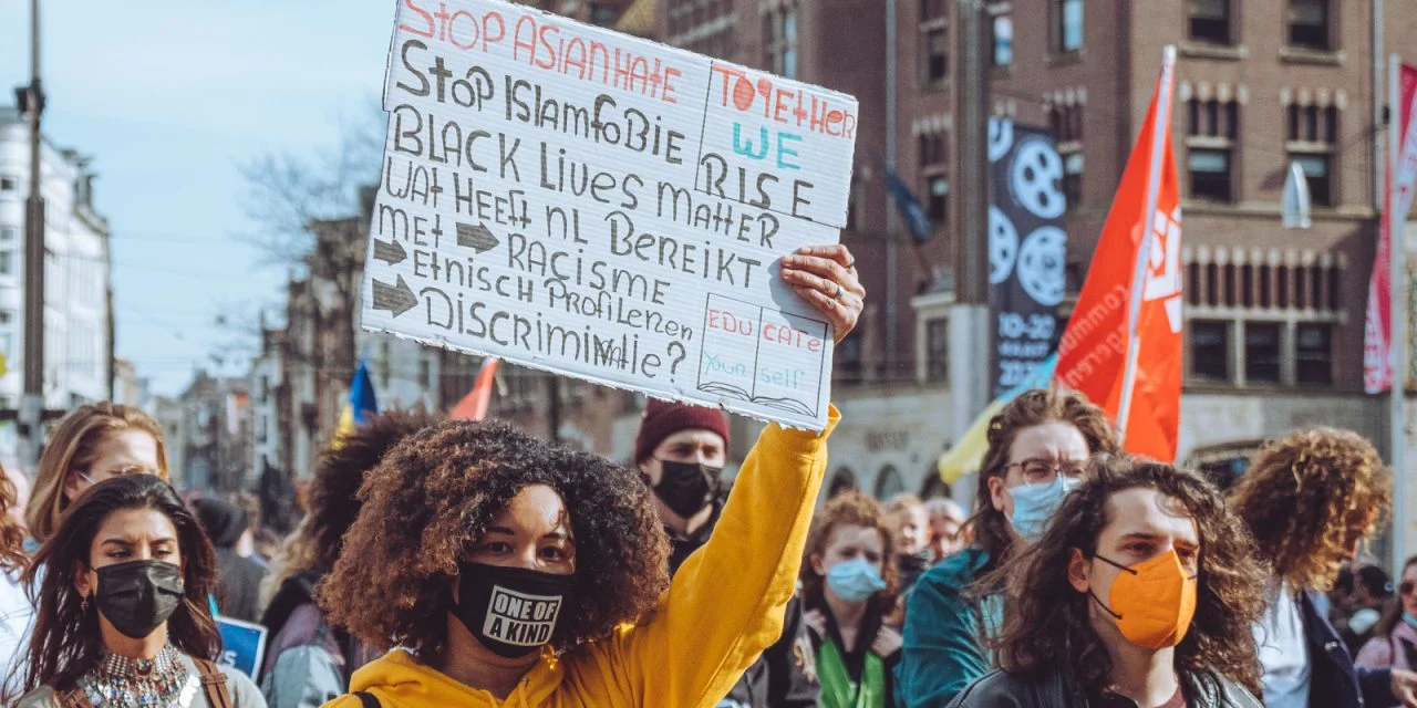 Strijd tegen racisme – samen zijn we niet te stoppen!